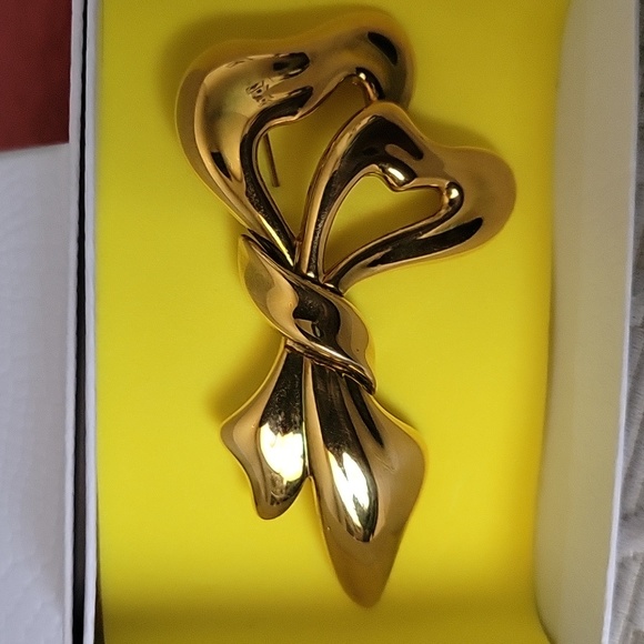 Vintage GoldTone Monet Brooch